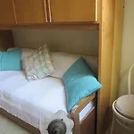 Bed & Breakfast Apollo 4*