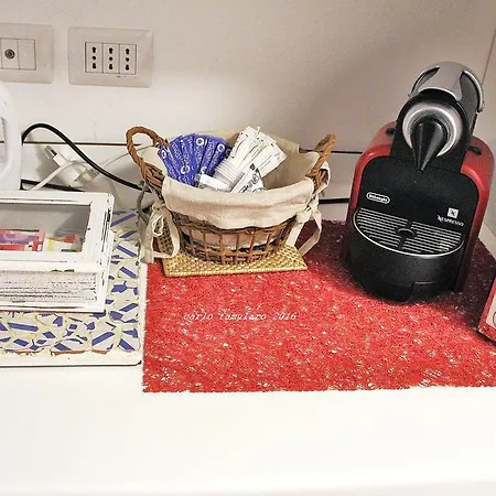 Couette-café Apollo 4*