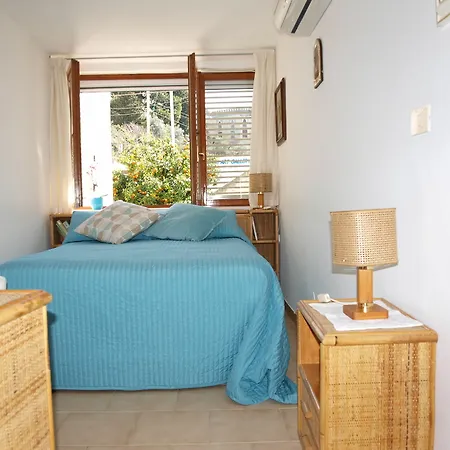 Bed and Breakfast Apollo 4*