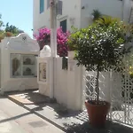 Apollo فندق مبيت وإفطار