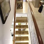 Apollo 4* كابري