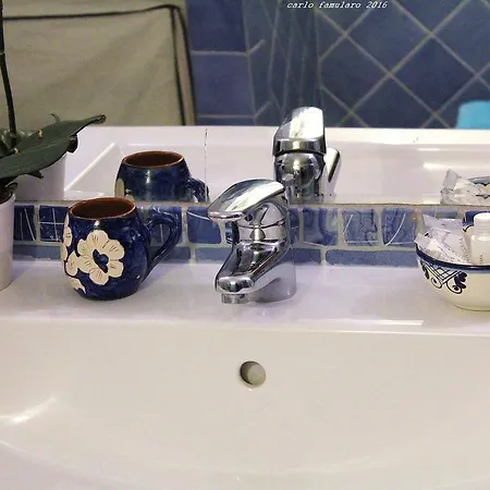 Apollo ベッド・アンド・ブレックファスト