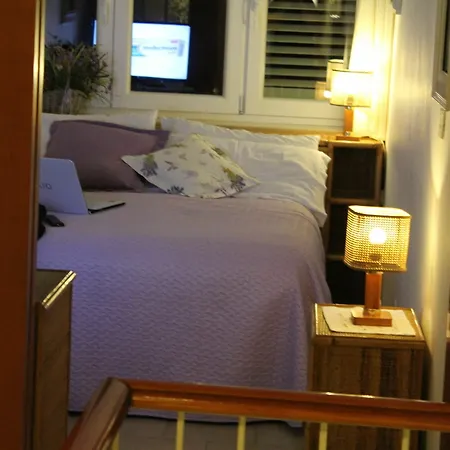 Apollo Bed & Breakfast